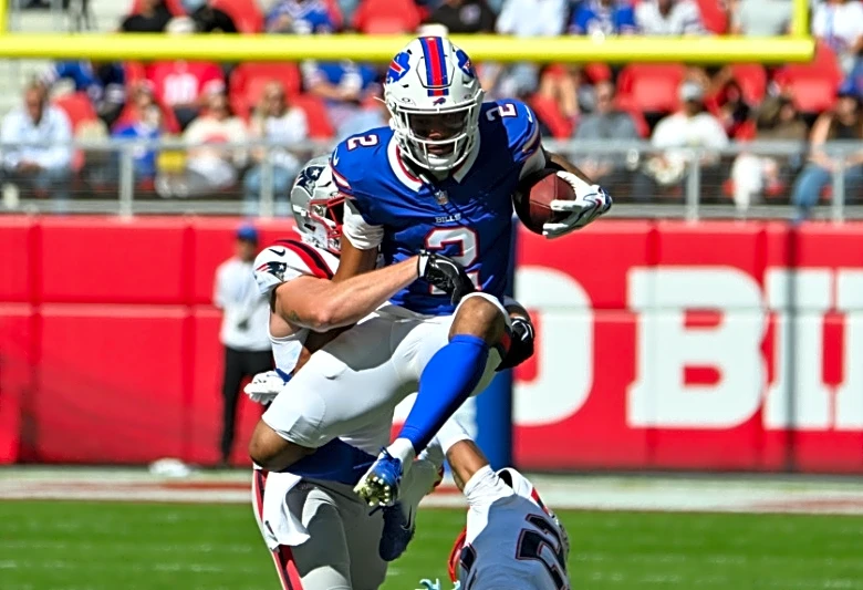 Bills WR DJ Moore questionable, DT Ed Oliver out vs. Rams