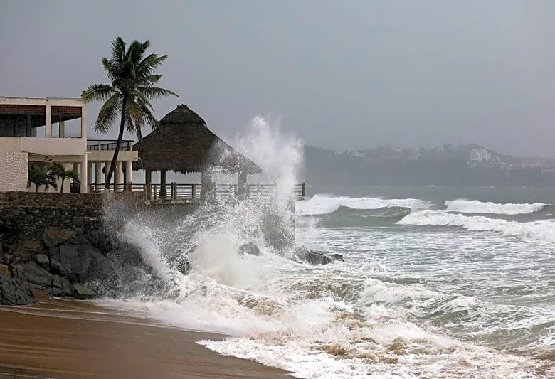 Mexico's Sheinbaum urges coastal residents to remain indoors as Hurricane Simon nears coast