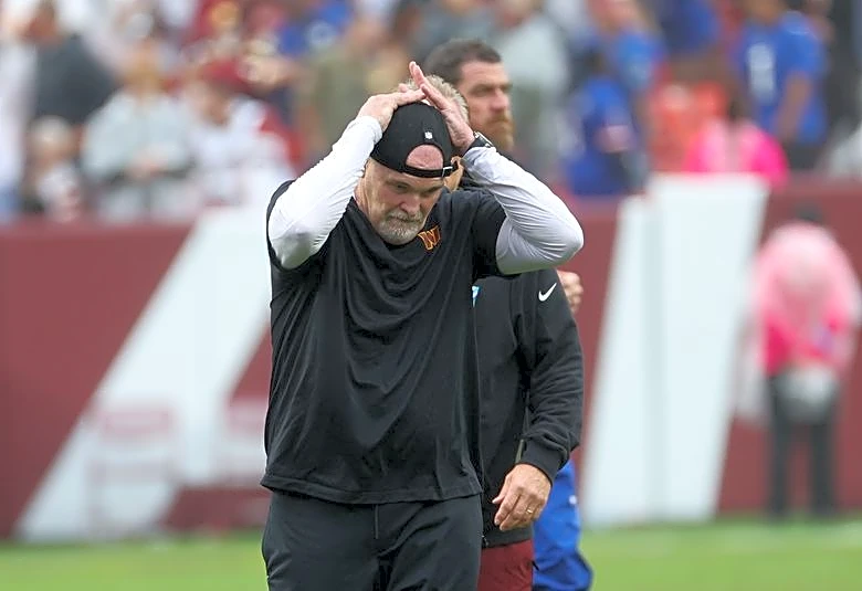 NFL-Commanders coach shoulders blame after botched clock management against Giants