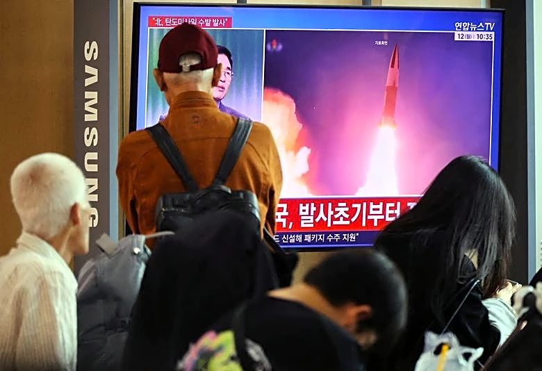 North Korea fires missiles days after South Korea's hypersonic test