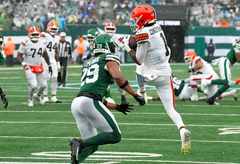 Jets coach Aaron Glenn: 'Minkah (Fitzpatrick) is not a dirty player'