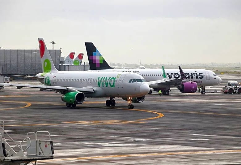 Exclusive-Mexico to approve Viva-Volaris airline merger by end of 2026, sources say