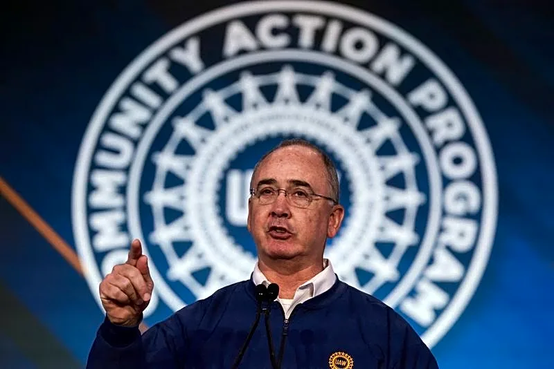 United Auto Workers chief re-elected, now faces tough negotiations and US probe