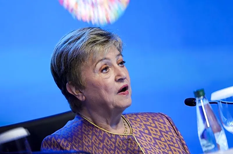 IMF calls for US to cut deficits amid bond woes, urges China to shift away from exports