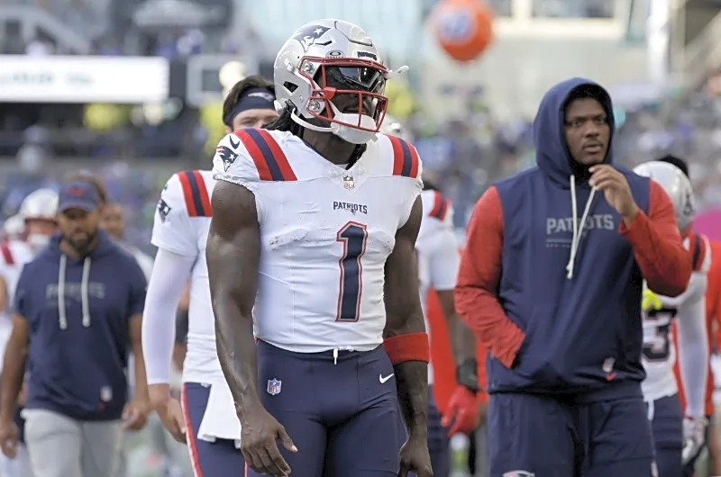 Patriots open window for A.J. Brown; Christian Gonzalez ready to return