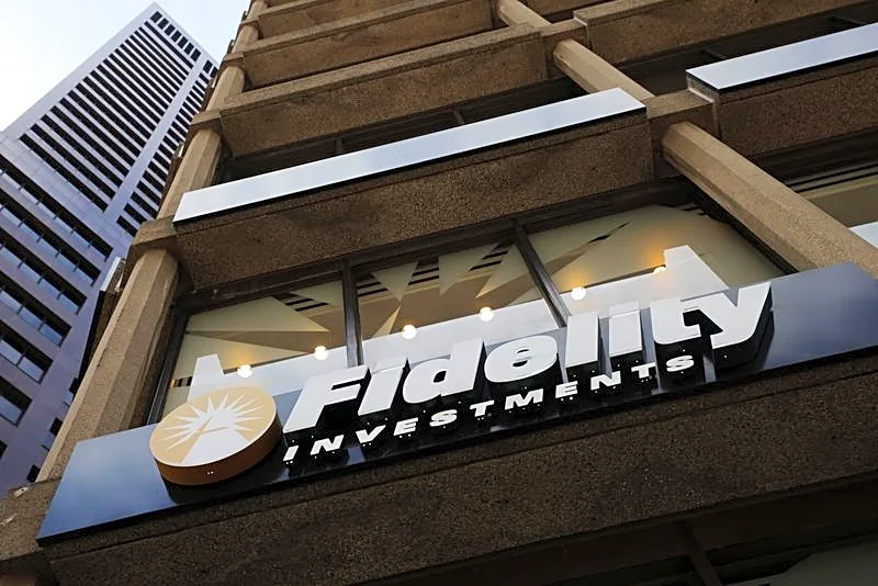 Former portfolio manager sues Fidelity after leaving for Michael Dell's family office