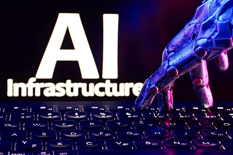 Analysts react to Coreweave debt woes, AI selloff