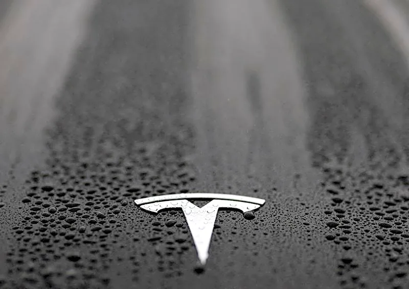 Tesla unveils next generation Roadster sports EV with SpaceX thrusters