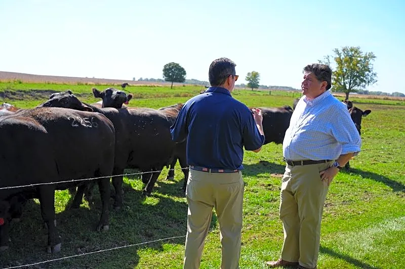 On the campaign trail, JB Pritzker courts farmers like he's running for president