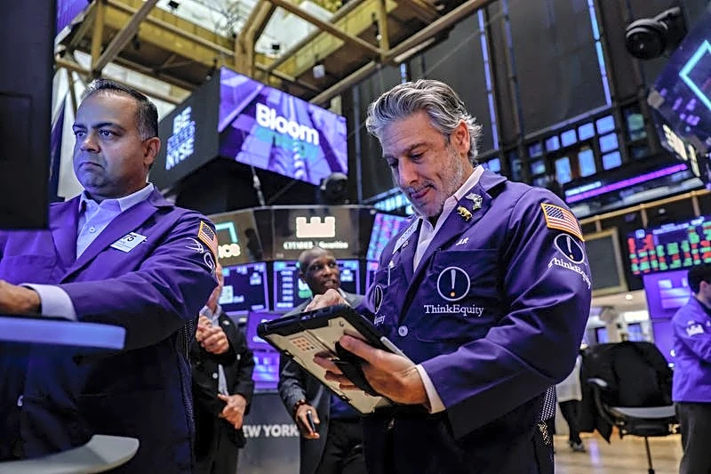 US equity funds draw renewed inflows as Treasury yields ease
