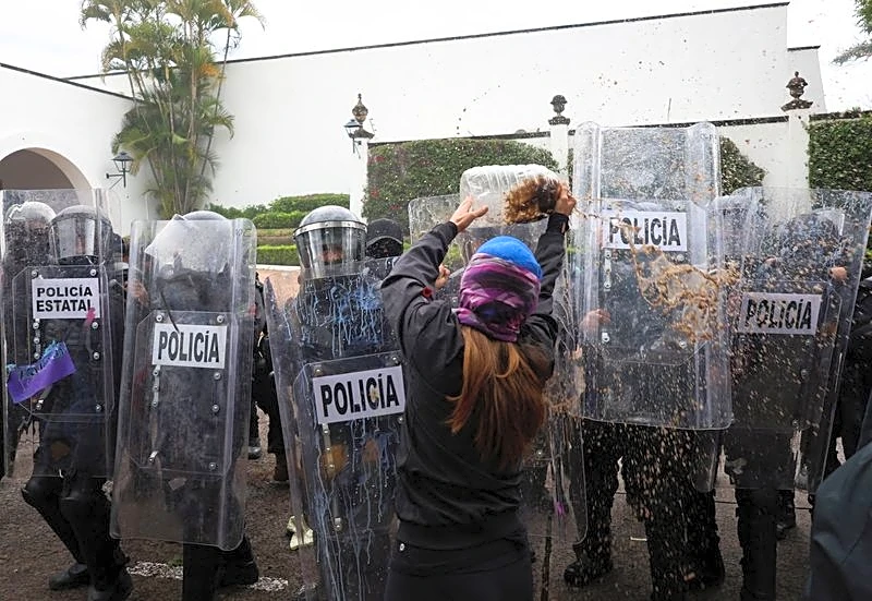 Worsening water crisis sparks protests in Mexico's Guadalajara