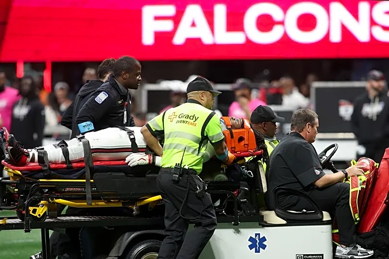 NFL injury roundup: Falcons LB Kendal Daniels hospitalized after injury vs. Bears