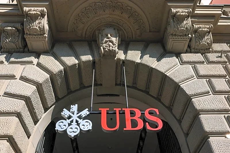 UBS capital rules have Swiss stuck between a rock and a hard place