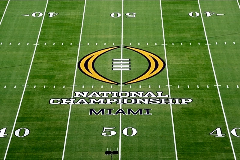 Report: Weeknight games possible in 24-team CFP format