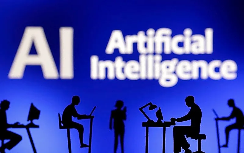 Software upgrades eat nearly a third of companies' IT budgets, survey finds