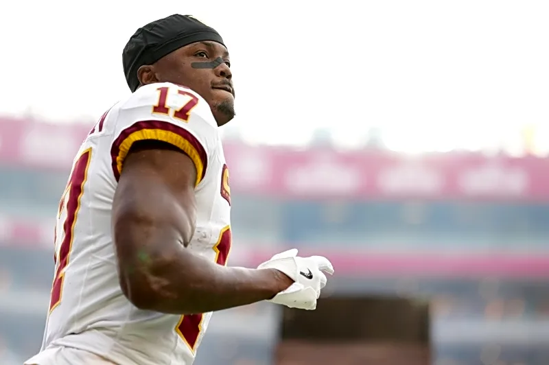Commanders' Terry McLaurin, carted off, might have 'significant' injury