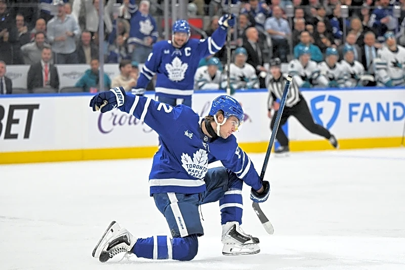 NHL roundup: Gavin McKenna leads Leafs past Sharks, Ivar Stenberg