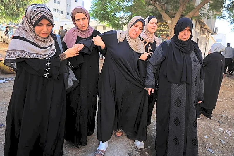 Israeli fire kills four people in Gaza, medics say