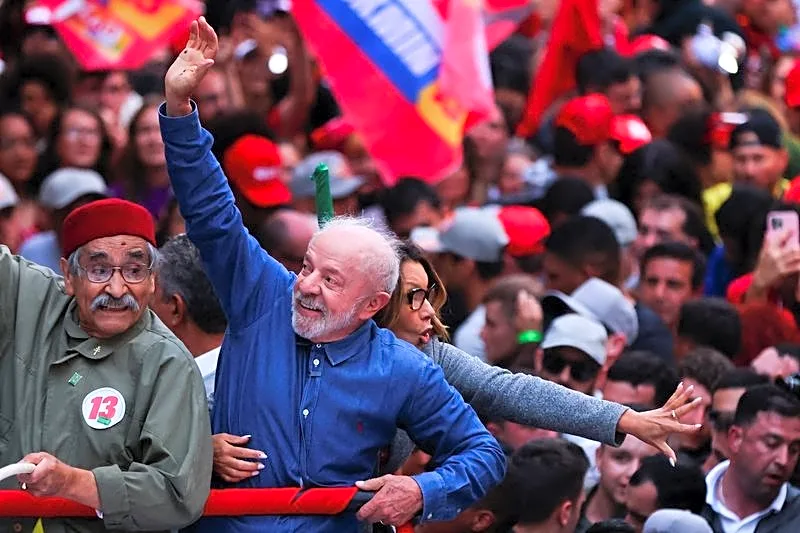 For Lula, Brazil's sovereignty is at stake in final election