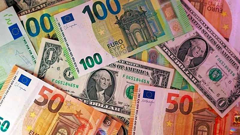 French bonds lead euro zone yields higher
