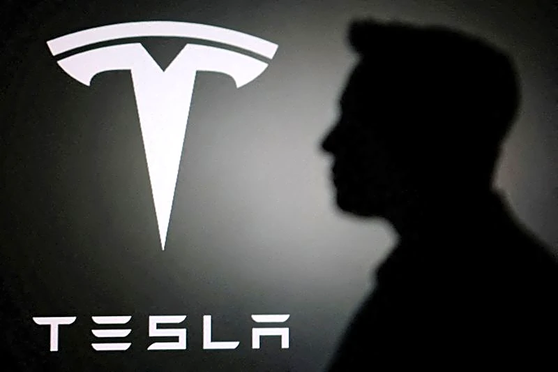 Why would Musk merge SpaceX and Tesla?