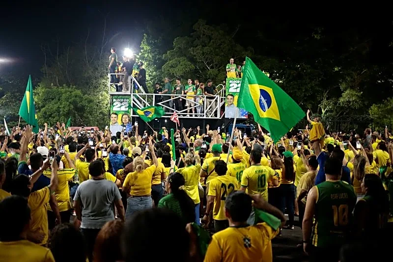 For Flavio Bolsonaro, runoff vote tests Brazilians' appetite for family's political brand