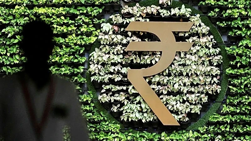 India rate panel flags more hikes but wary of aggressive cycle, minutes show