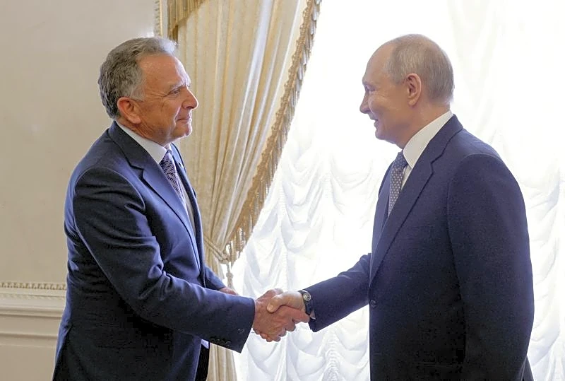 Russia is willing in principle to join new Ukraine peace talks in November, Kremlin says