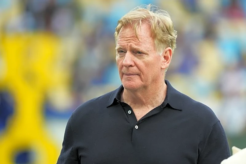 NFL-Goodell says he welcomes inquiry into Hurts' medical treatment