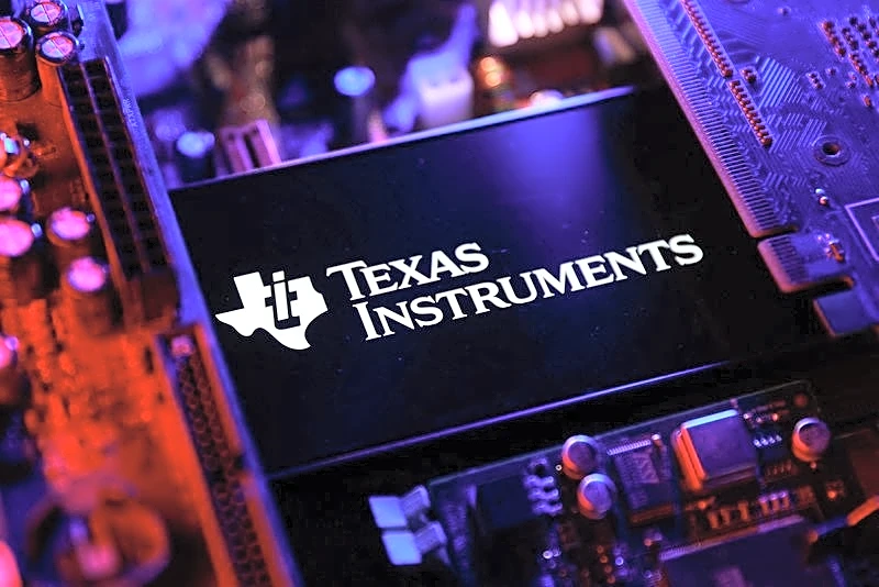 Analog chipmaker Texas Instruments sees quarterly sales above estimates
