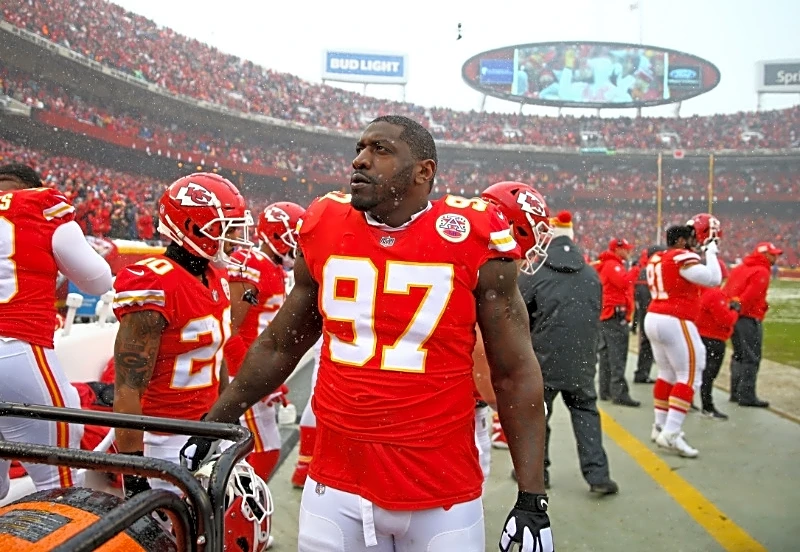 Former Chiefs, Falcons DE Allen Bailey dies at age 37