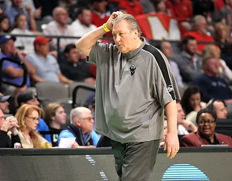 Hall of Fame coach Bob Huggins battling progressive cognitive condition