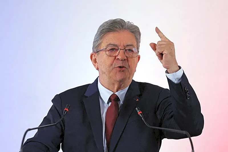 Far-left leader Melenchon in firing line as France blame-game heats up