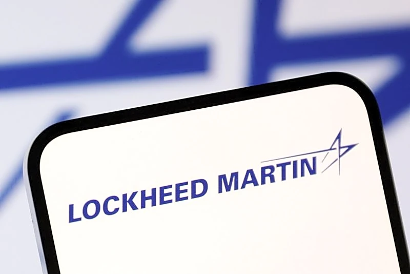 Lockheed, Pentagon strike initial deal to produce 850 F-35 jets
