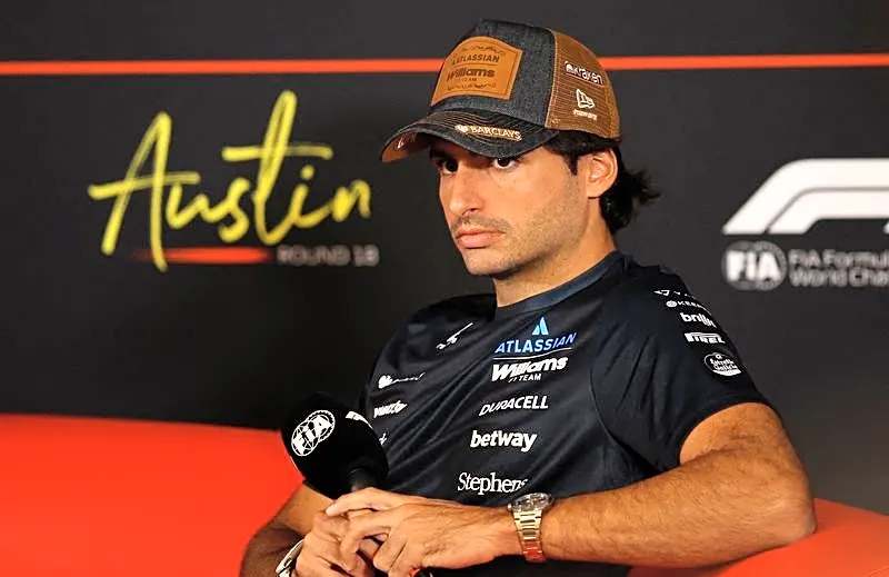 Motor racing-Sainz says talk of F1 racing in Middle East is 'premature'