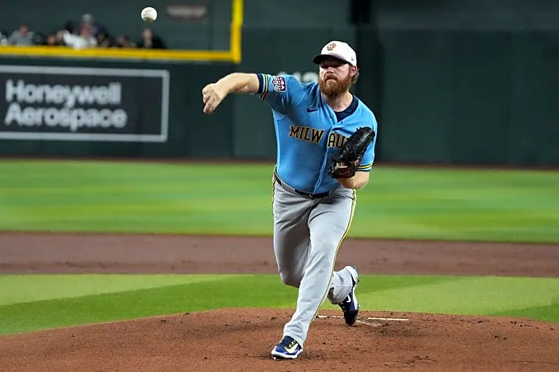 Brandon Woodruff recovery leaves Brewers with tough call before Game 1