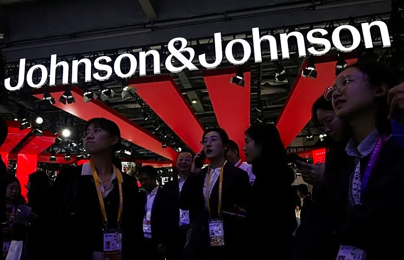Smith & Nephew merger talks with J&J orthopaedics unit collapse over CEO role, FT reports