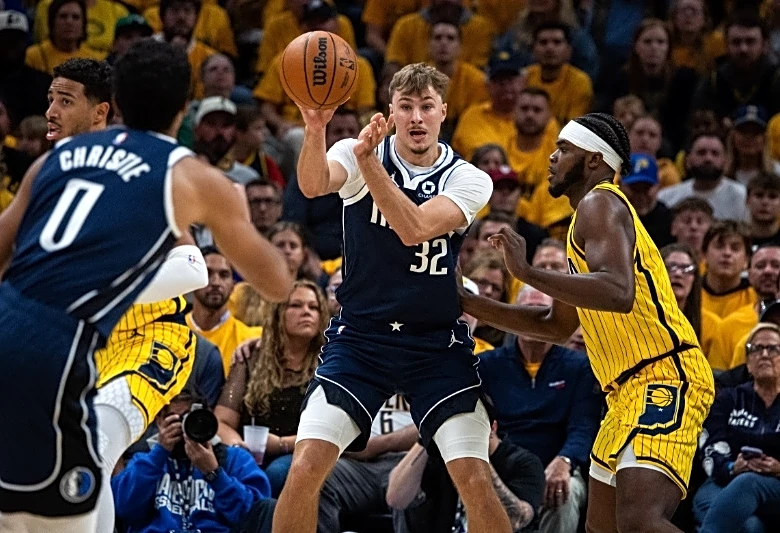 Mavericks awaiting update on star Cooper Flagg (shoulder)