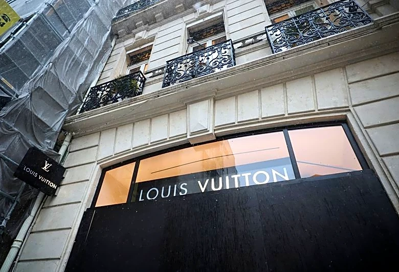 France's luxury stores board up windows ahead of fresh protests