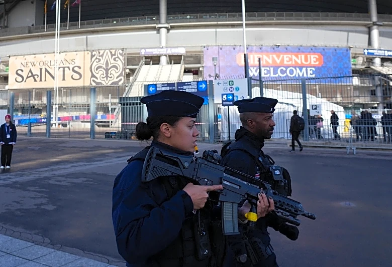 NFL-Paris game played in festive atmosphere after fresh demonstrations