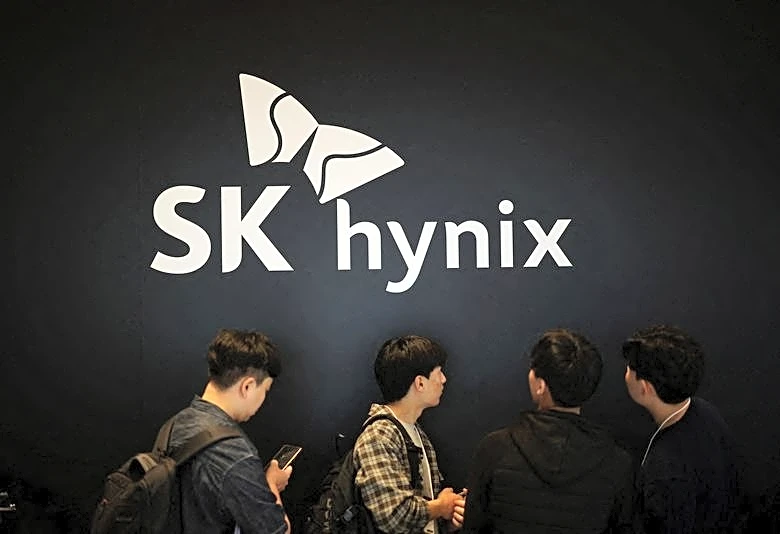 SK Hynix to announce steps to boost shareholder returns on Wednesday