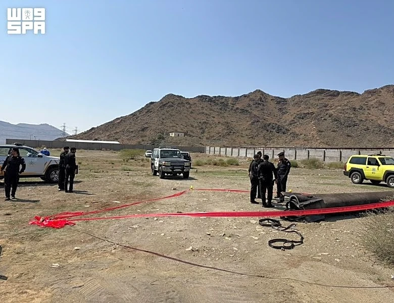 Houthis say they attacked Saudi oil pumping stations, Riyadh airport as fighting intensifies