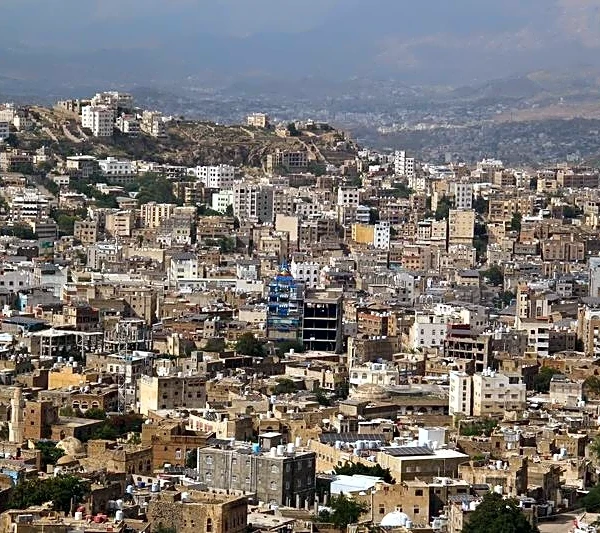 'No fuel to keep babies warm': shortages push hospitals in Yemen's Taiz to brink