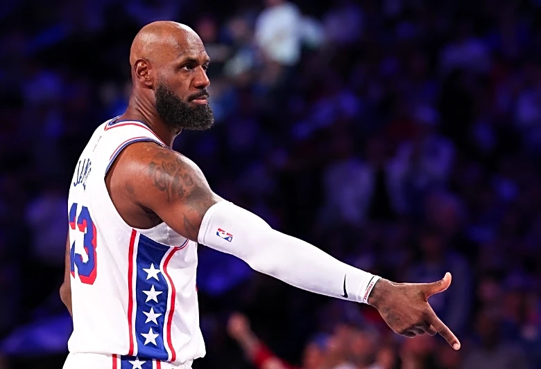 LeBron James says center role is temporary: 'We got an MVP'