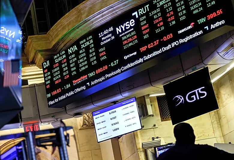 Asian stocks surge as Anthropic IPO lifts sentiment ahead of earnings, central banks