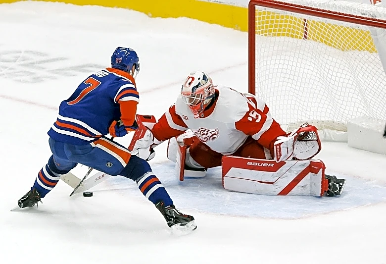 NHL roundup: Wings' Michal Postava wins first start, tops Oilers in SO