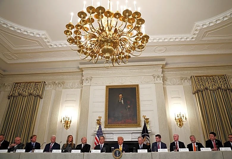 Crypto blitzes midterms with $176 million to support allies as it prepares for post-Trump era