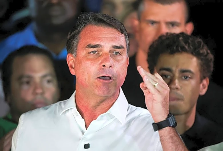 Brazil's Flavio Bolsonaro headed to US, sources say