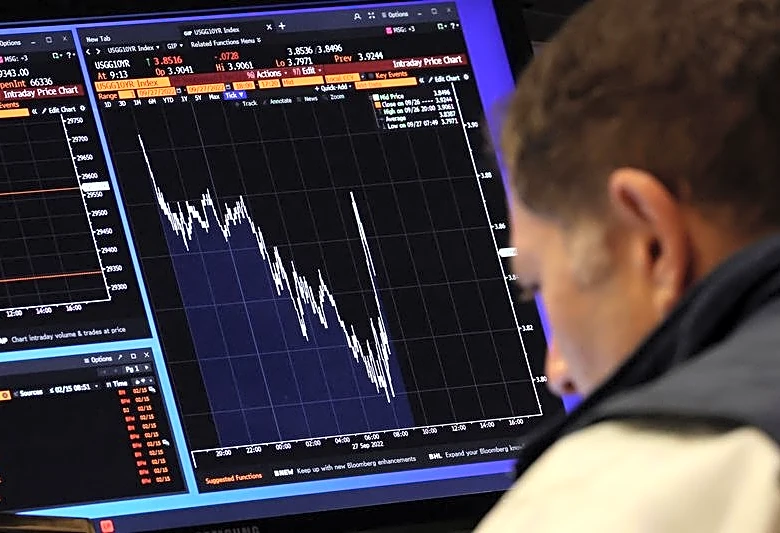 Bond investors are thinking less about the Fed and more about AI, deficits