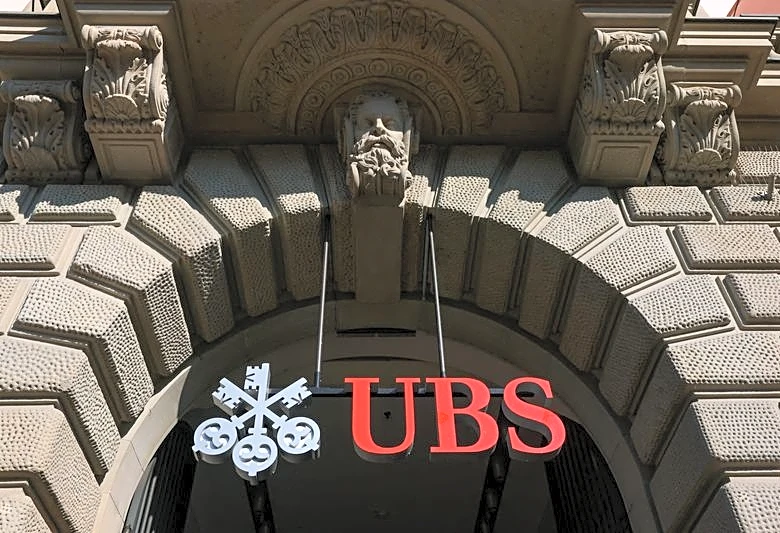 UBS meets expectations with $2.7 billion Q3 profit